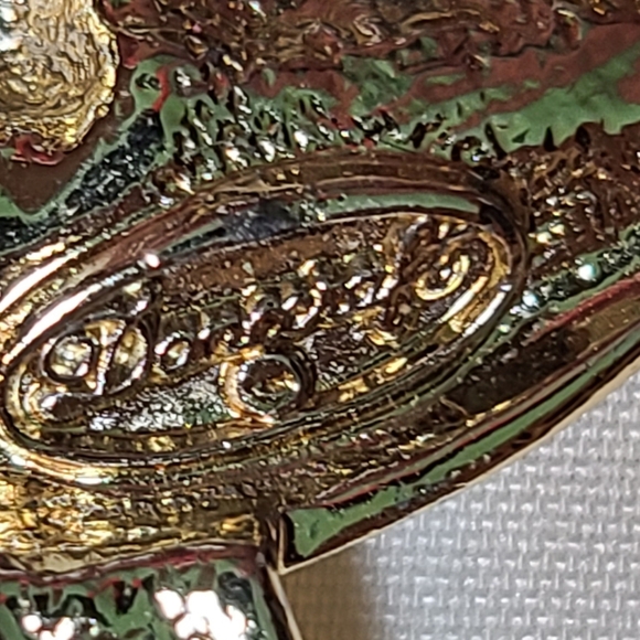 Gold Angel on Crescent Moon Brooch - Picture 6 of 10